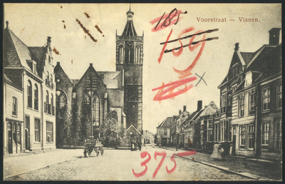 17237 Gezicht in de Voorstraat te Vianen, met de N.H. Grote Kerk (Korte Kerkstraat 1).